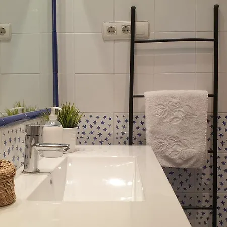 Διαμέρισμα Apartamento Familiar Con Gran Patio Privado - 300M Guggenheim Μπιλμπάο